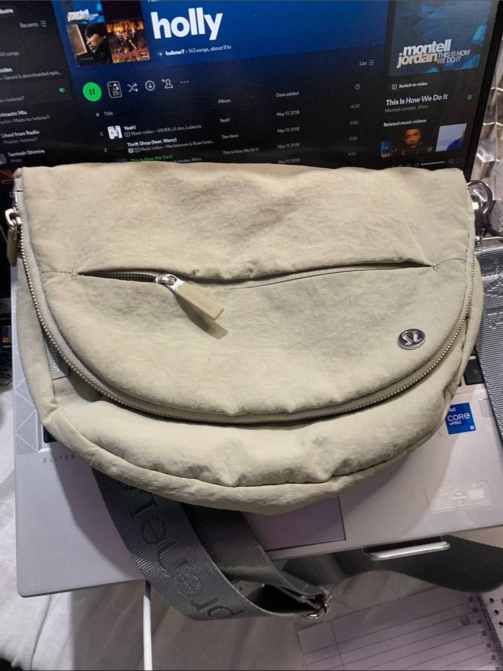 Lululemon bag